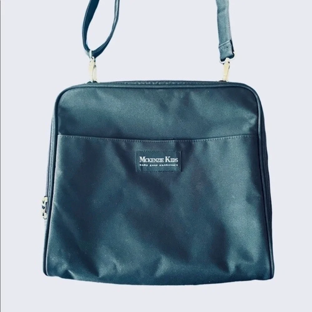 McKenzie Kids Black Diaper Shoulder Bag Crossbody Satchel Excellent Condition